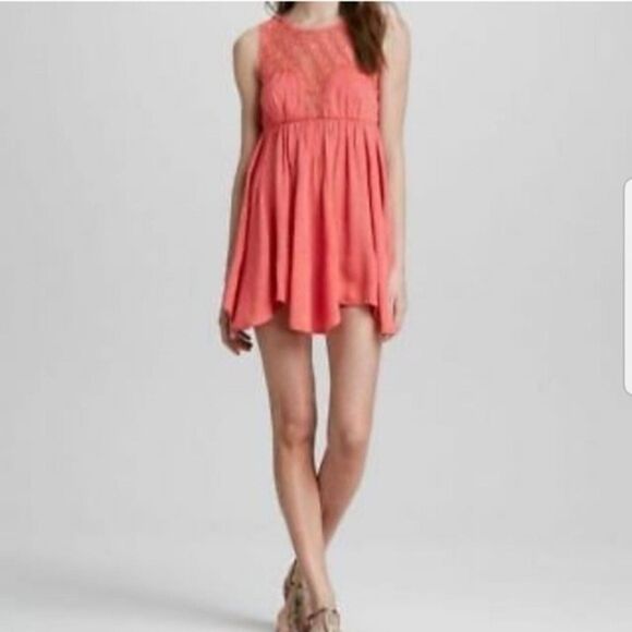 Free People Fiesta dress coral crochet lace bodice flowy asymmetrical hem XS - Picture 10 of 10